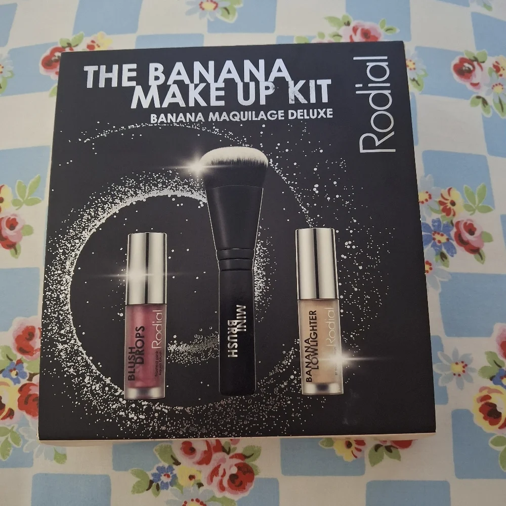 Rodial The Banana Makeup Kit- NIB